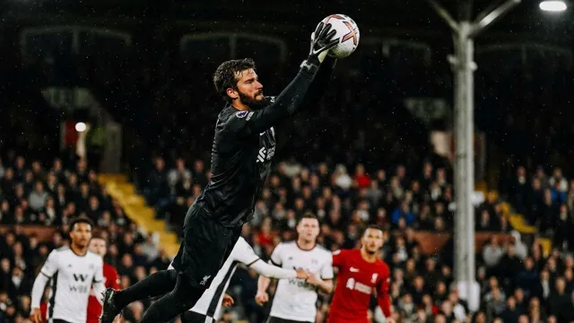 Alisson Becker, Football