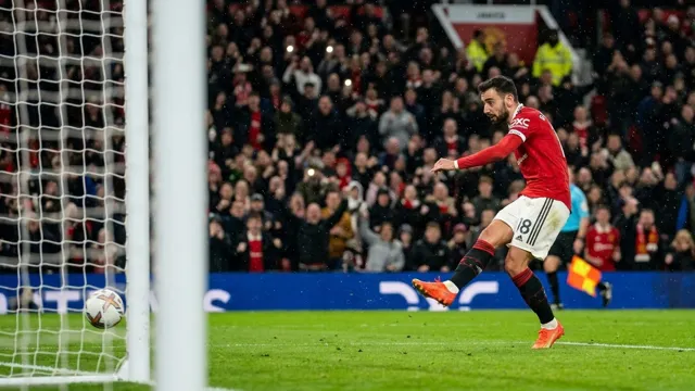 Bruno Fernandes, Football