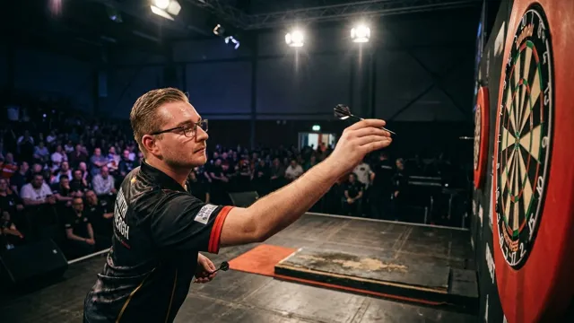 Dimitri Van den Bergh, Darts