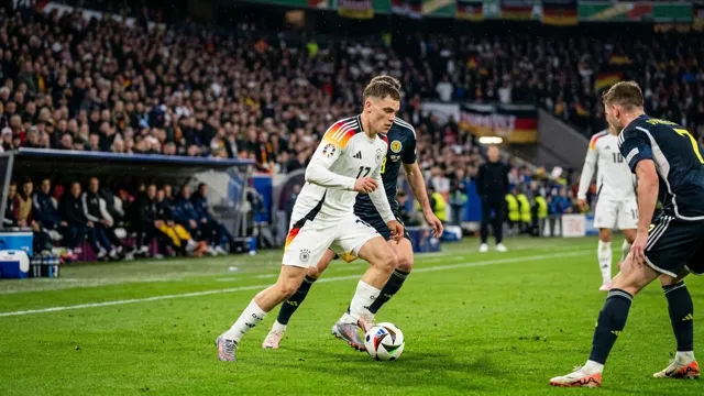 Florian Wirtz, Football