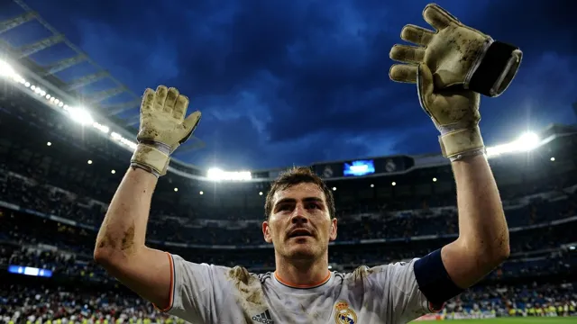 Iker Casillas, Football