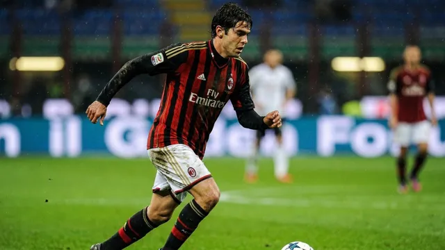 Kaká, Football