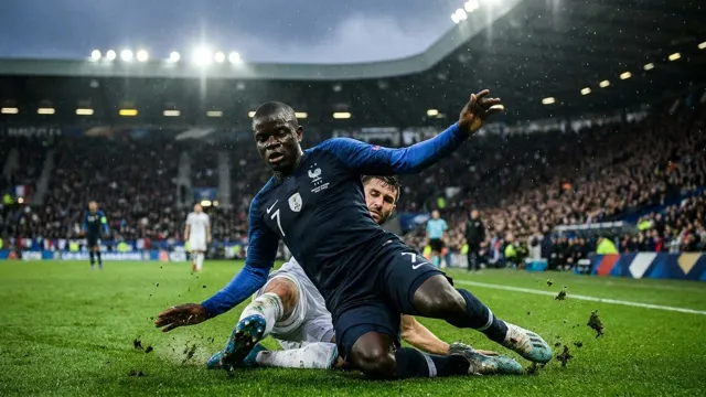 N'Golo Kanté, Football