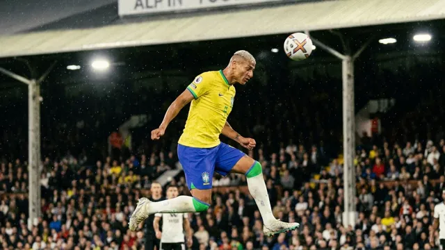 Richarlison, Football