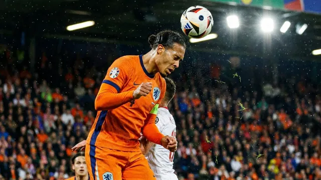 Virgil van Dijk, Football